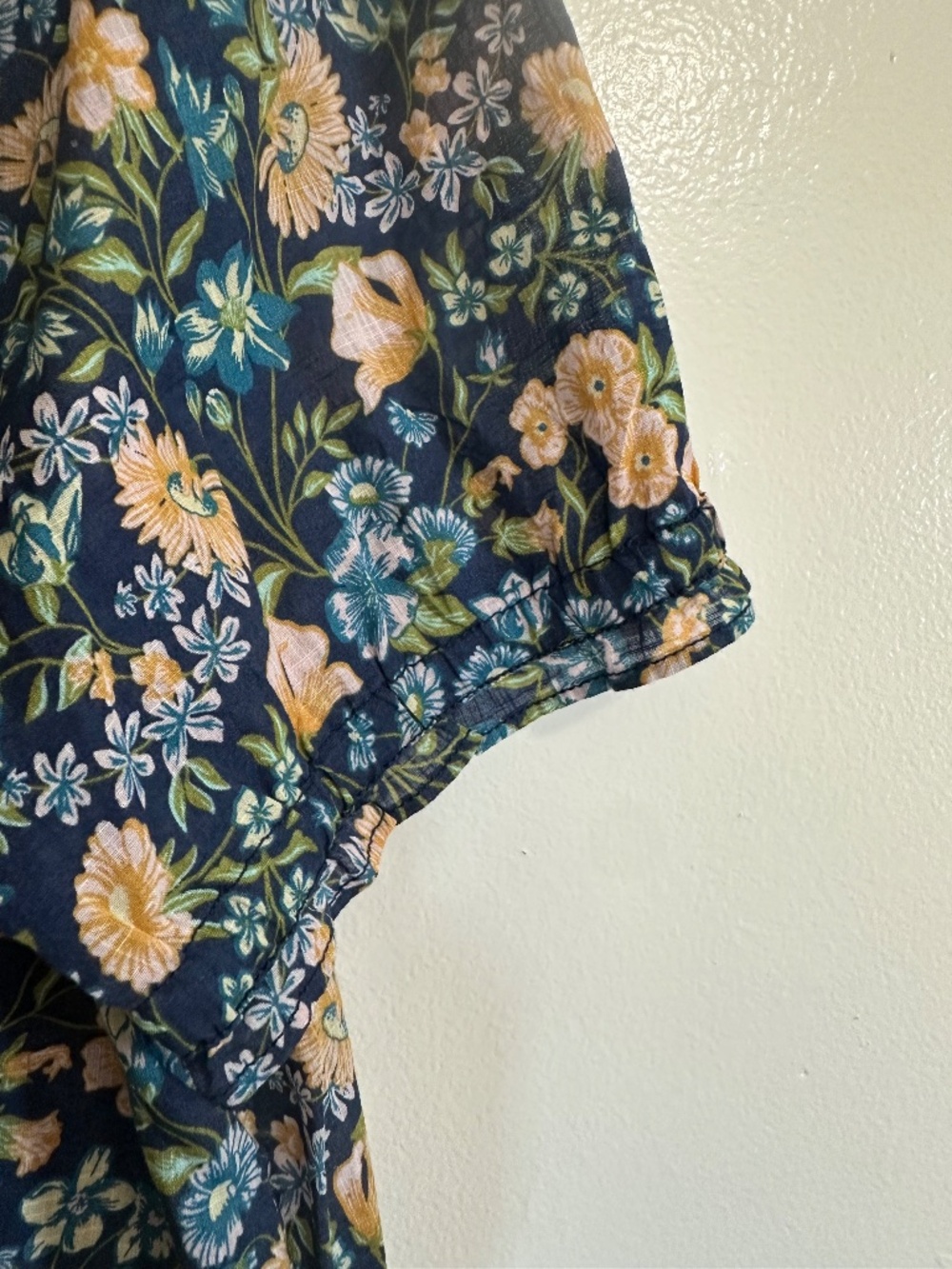 Pilcro The Aly Puff-Sleeve Blouse, Blue Floral, Size XL - Picture 6 of 9